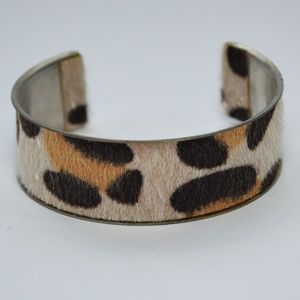 Leopard patern bracelet